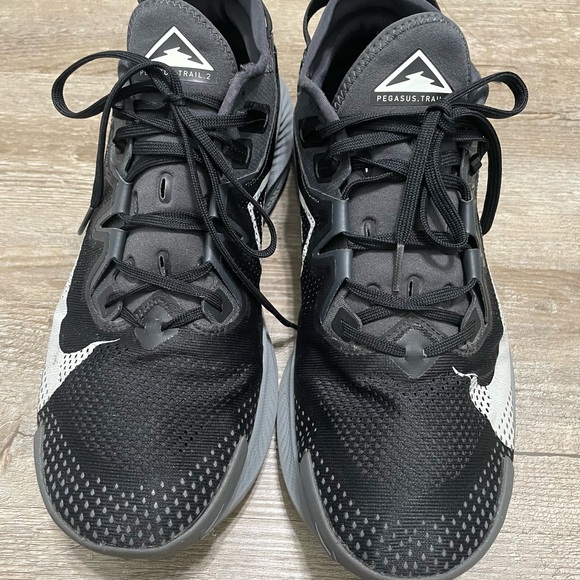 Other - Nike shoes size 11